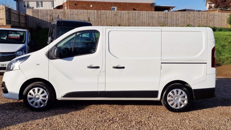 RENAULT TRAFIC