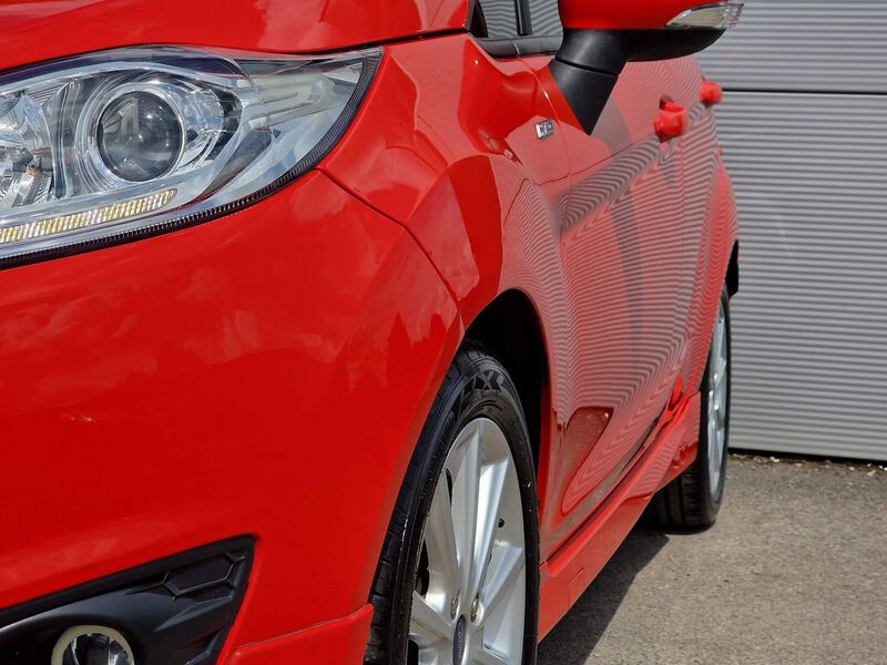 FORD FIESTA