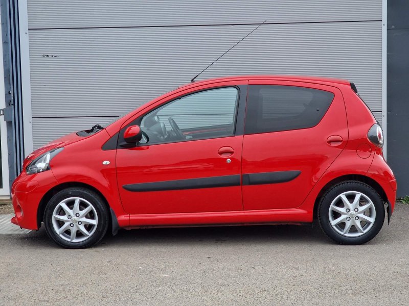 TOYOTA AYGO