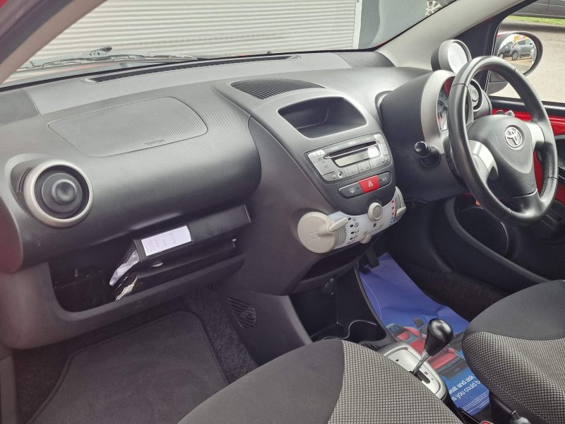 TOYOTA AYGO