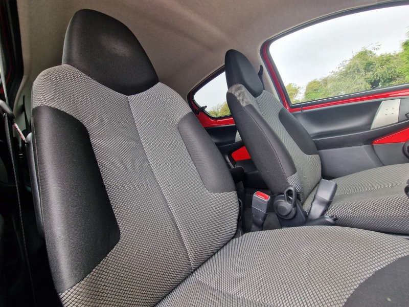 TOYOTA AYGO