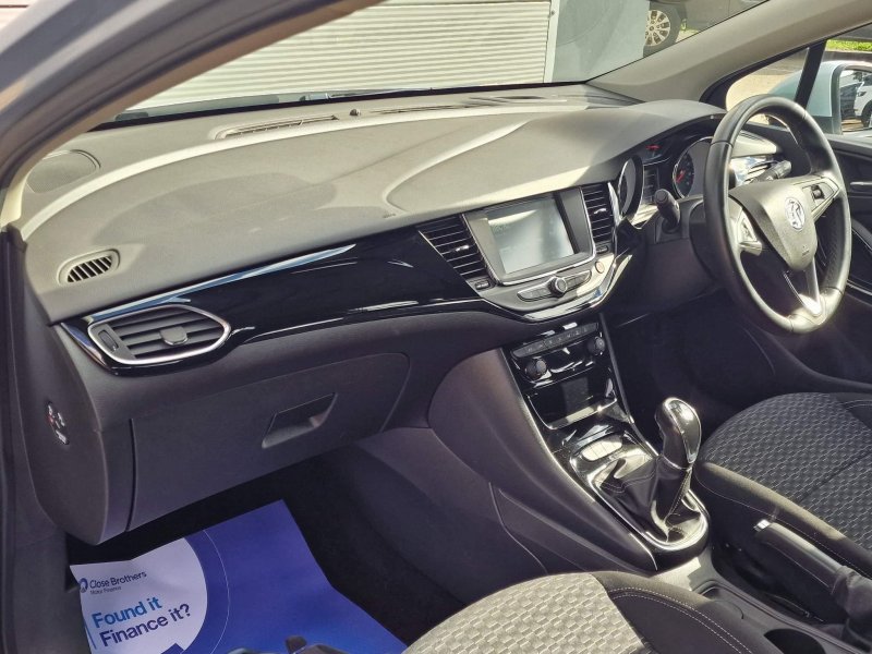VAUXHALL ASTRA