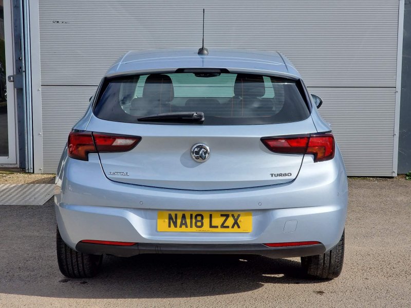 VAUXHALL ASTRA