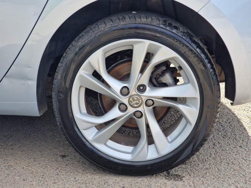 VAUXHALL ASTRA