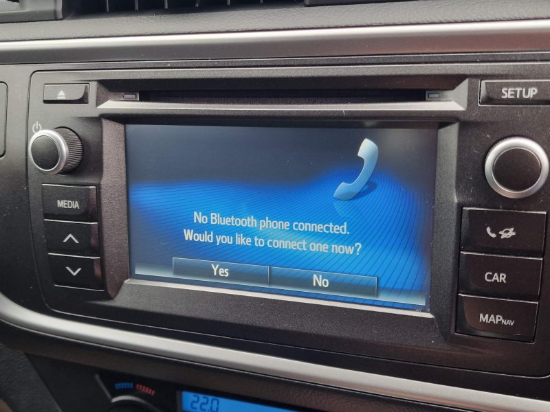 TOYOTA AURIS