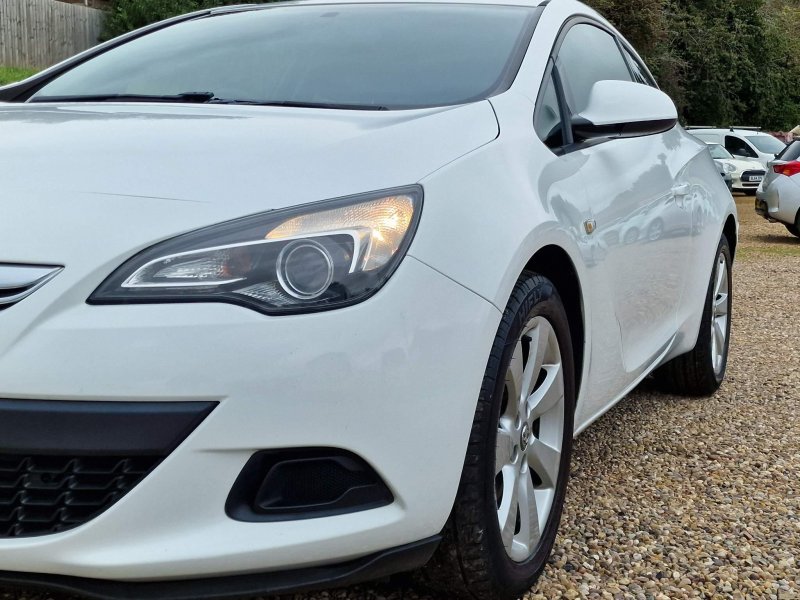 VAUXHALL ASTRA GTC