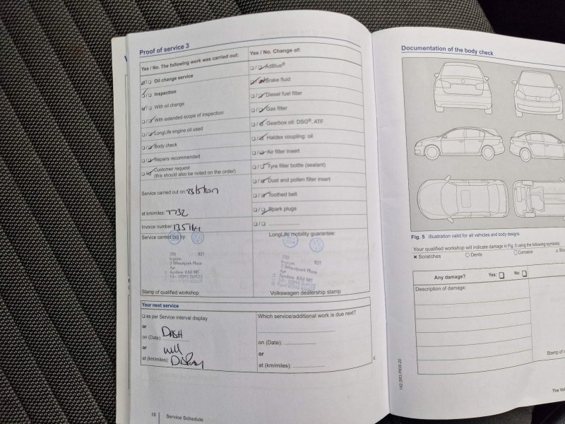 VOLKSWAGEN POLO