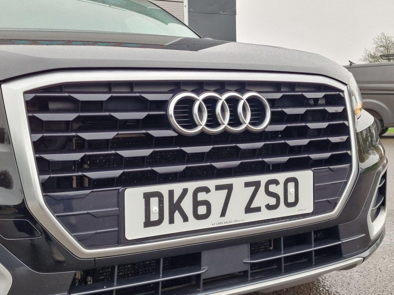 AUDI Q2