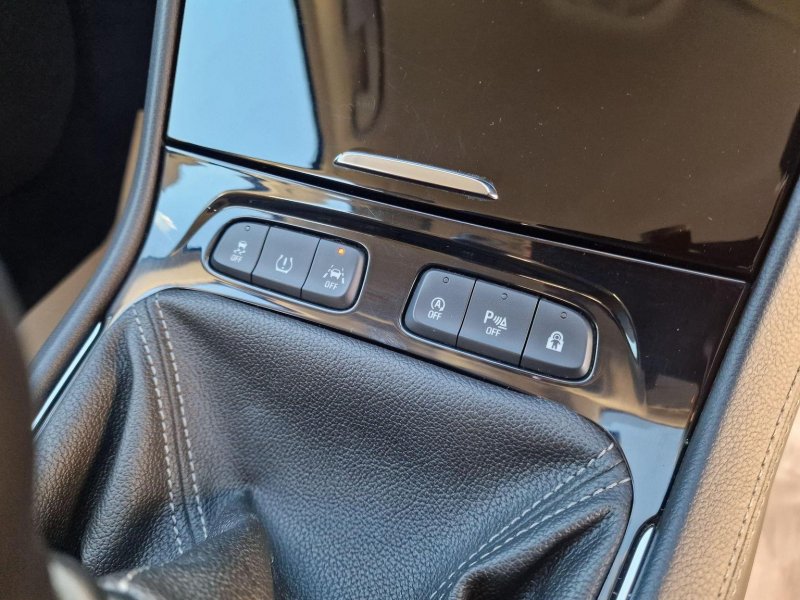 VAUXHALL GRANDLAND X