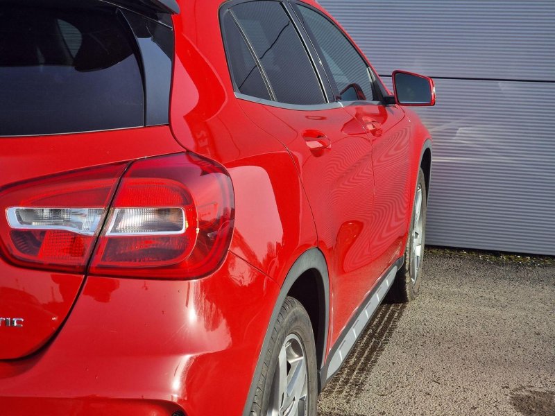 MERCEDES-BENZ GLA CLASS
