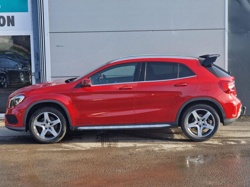 MERCEDES-BENZ GLA CLASS
