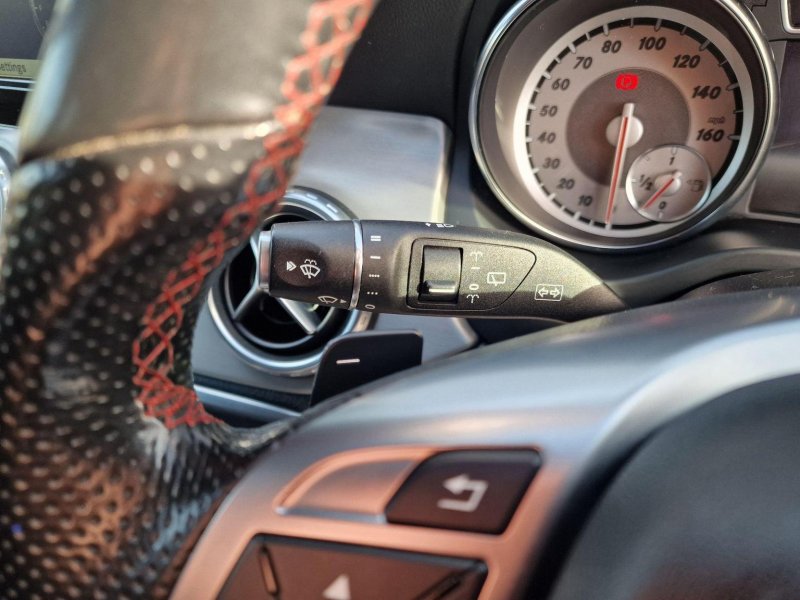 MERCEDES-BENZ GLA CLASS