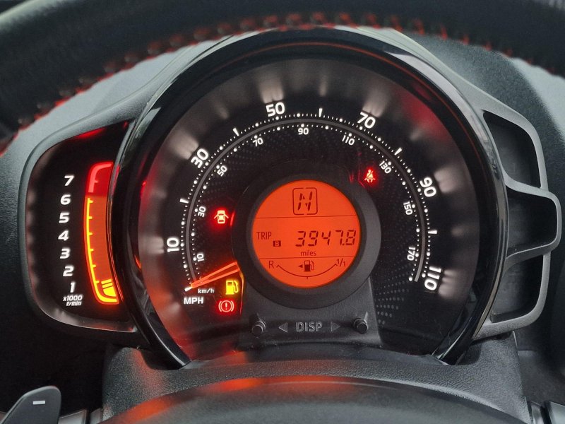 TOYOTA AYGO