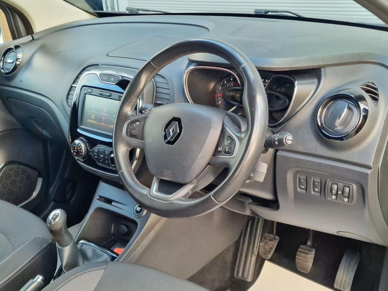 RENAULT CAPTUR
