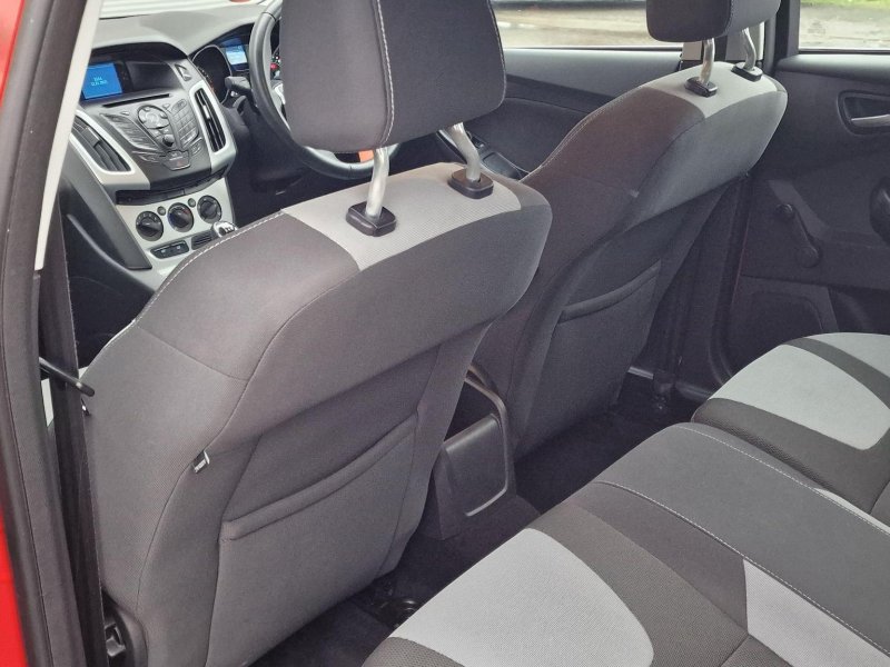 FORD FOCUS