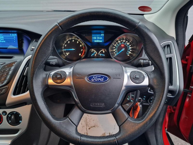 FORD FOCUS